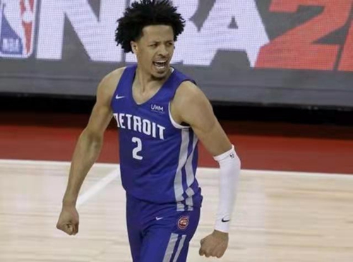 也反映出球 也反映出球