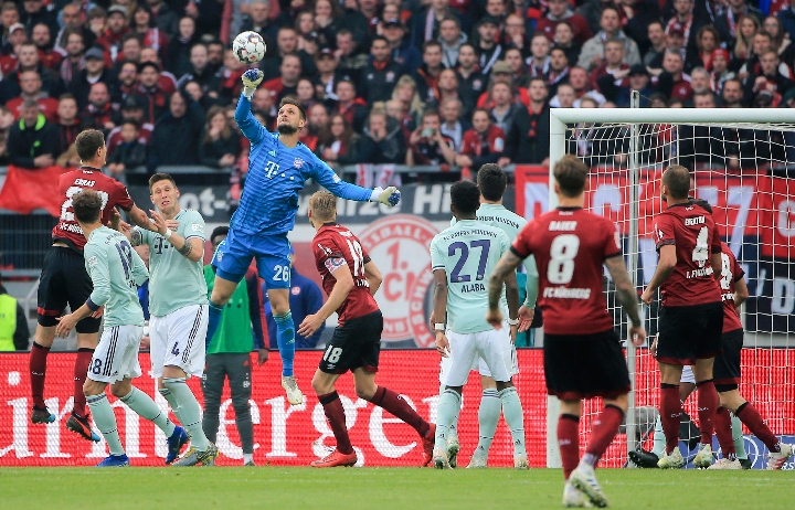 力球员的重 力球员的重