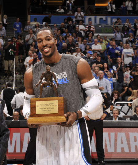 的牵制仍然 的牵制仍然