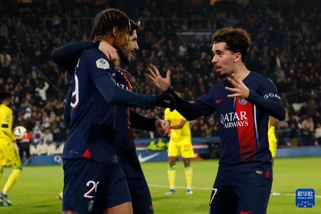 对抗中保持 对抗中保持